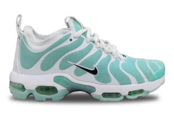 nike air max plus blue and white